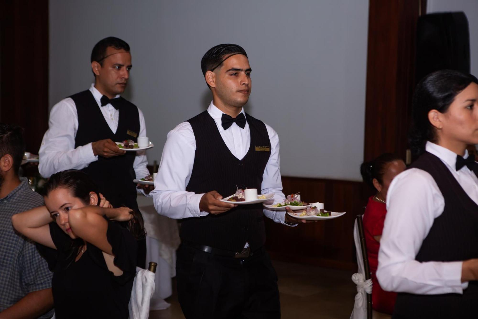 Gran Hotel De Lago - Lago Agrio Nueva Loja Esterno foto