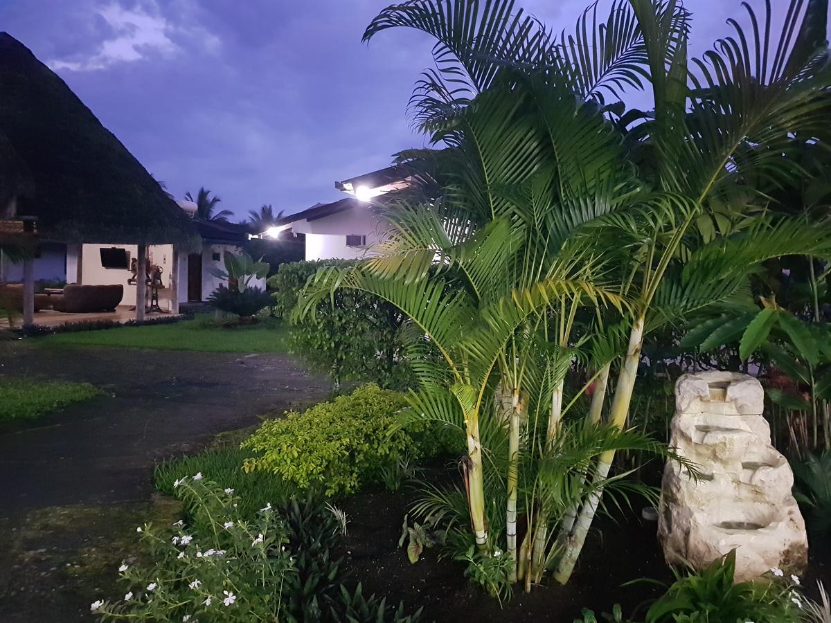 Gran Hotel De Lago - Lago Agrio Nueva Loja Esterno foto