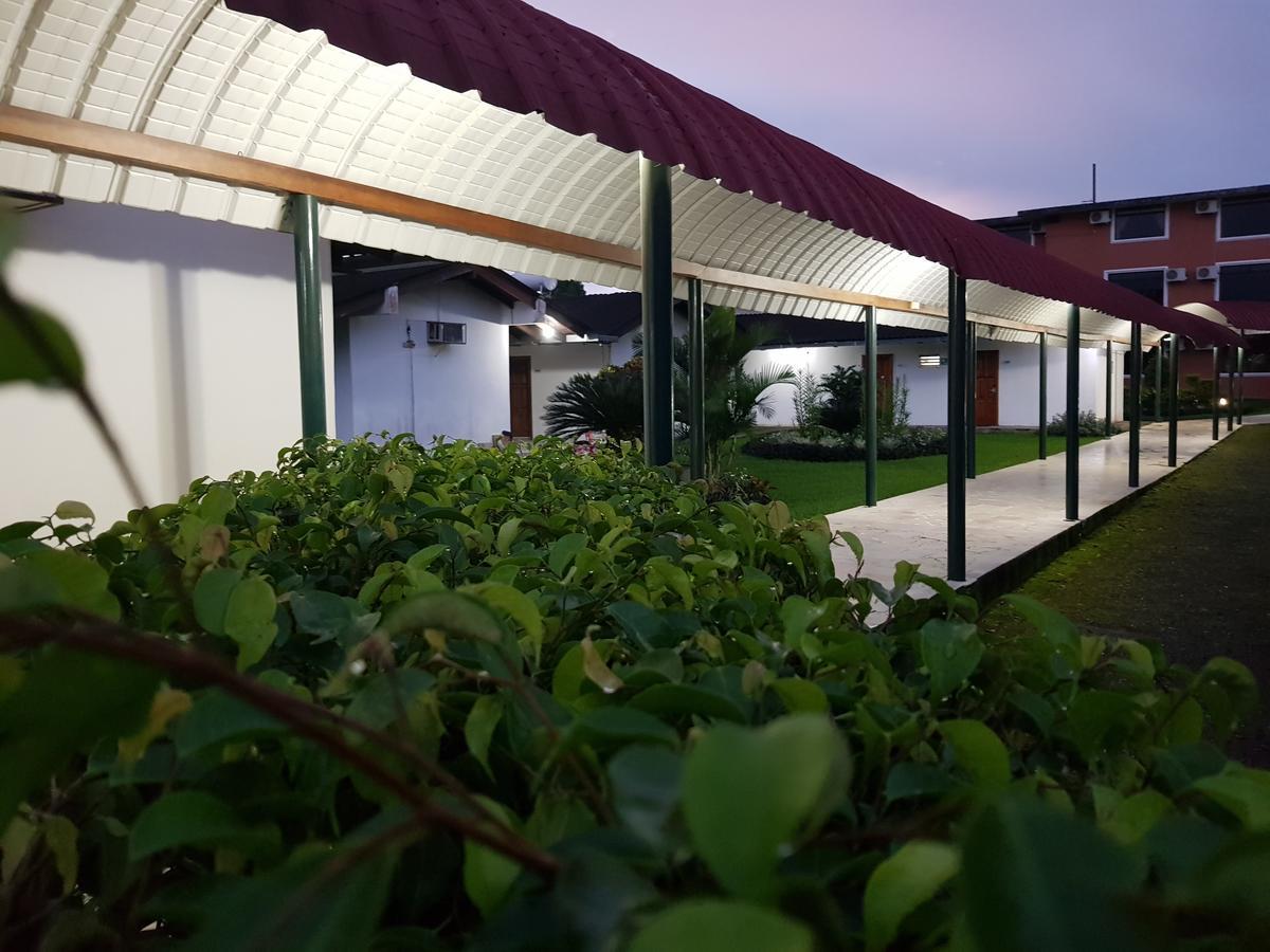 Gran Hotel De Lago - Lago Agrio Nueva Loja Esterno foto