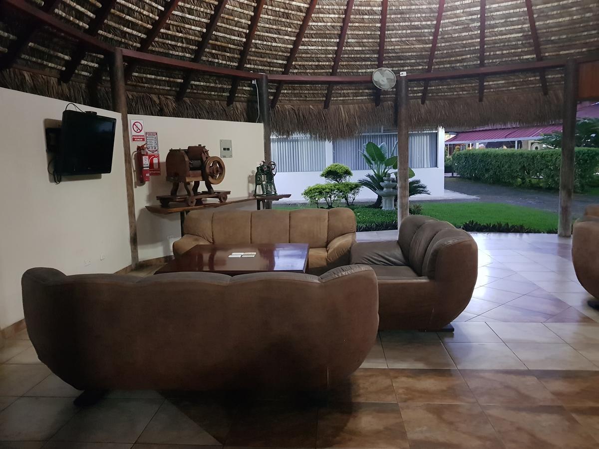 Gran Hotel De Lago - Lago Agrio Nueva Loja Esterno foto