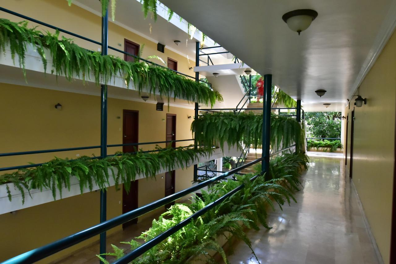 Gran Hotel De Lago - Lago Agrio Nueva Loja Esterno foto