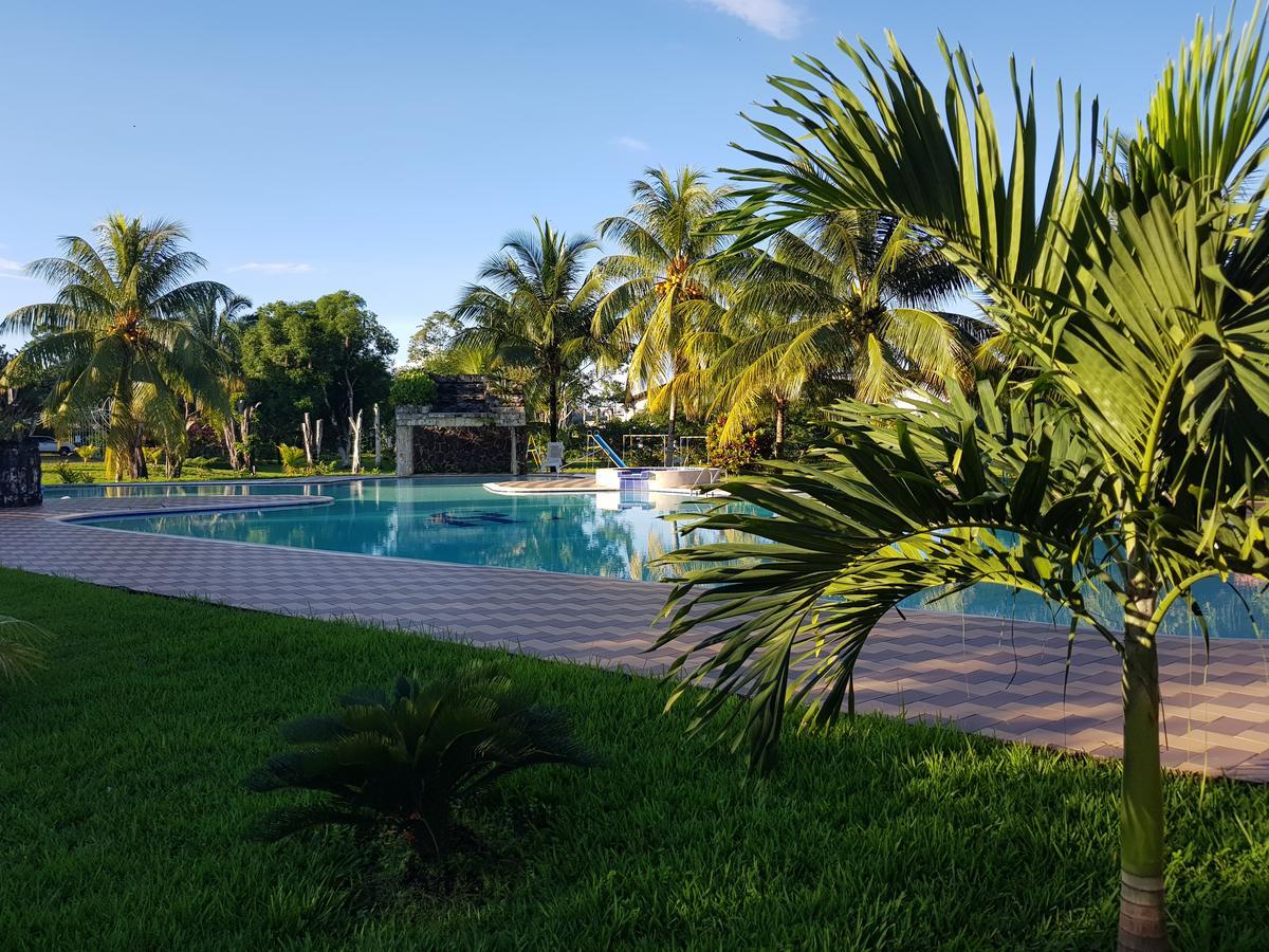 Gran Hotel De Lago - Lago Agrio Nueva Loja Esterno foto